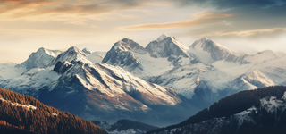 全景远景远处的雪山背景摄影图