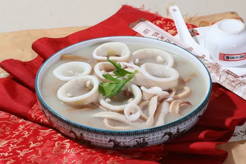 嫩藕炖鲶鱼 嫩藕炖鲶鱼