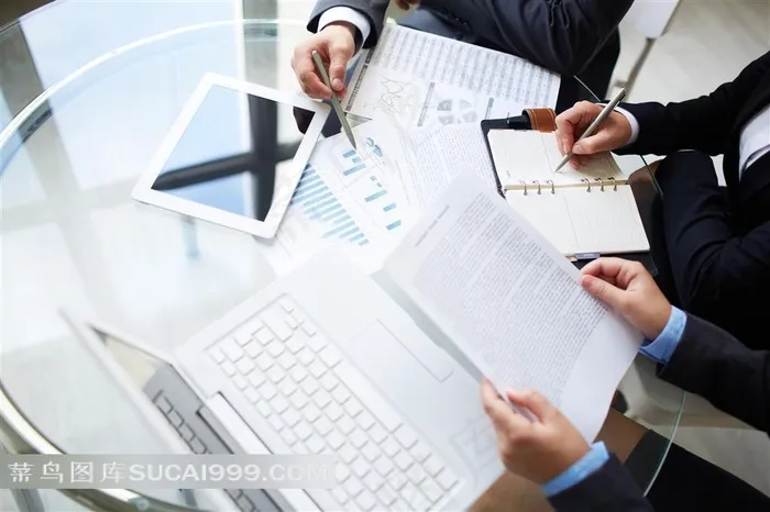 在一起讨论的商务人物摄影高清图片