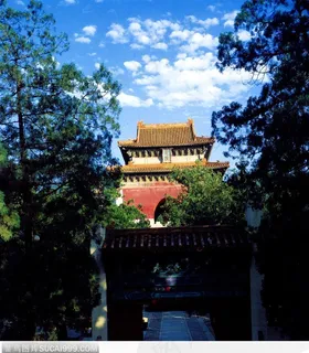 明十三陵-定陵明楼