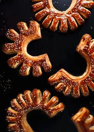 蛋糕店小蛋糕慕斯美食甜品图片