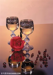 酒水布局-一朵玫瑰花与高脚杯中的美酒 酒水布局-一朵玫瑰花与高脚杯中的美酒