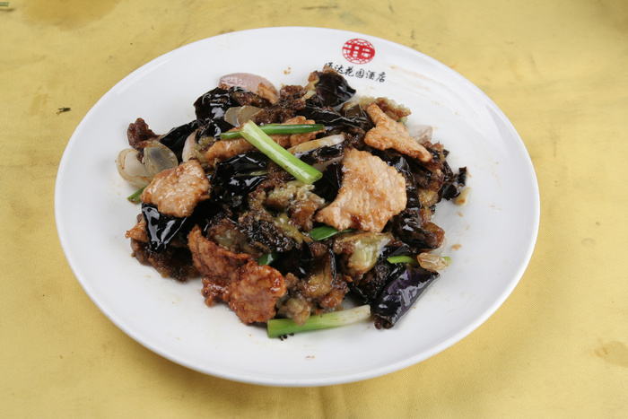 酱肉手掰茄