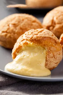 蛋糕店小蛋糕慕斯美食甜品图片