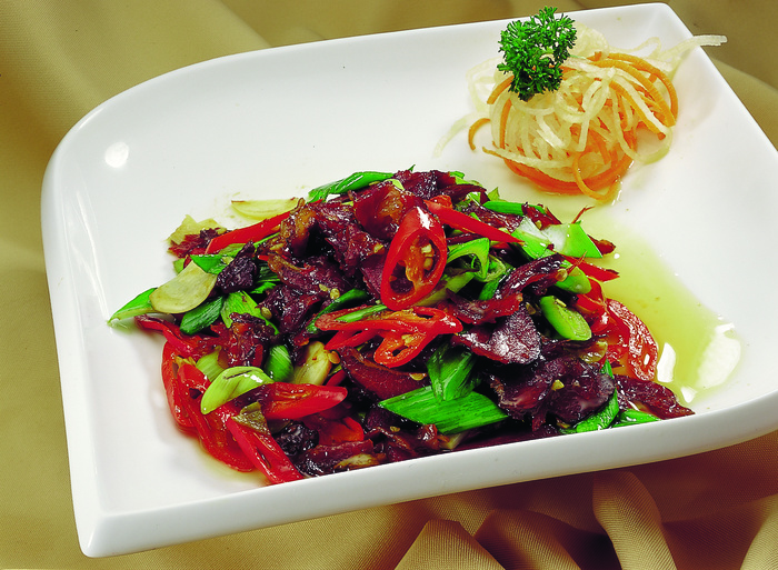 95X-203蒜椒炒腊牛肉