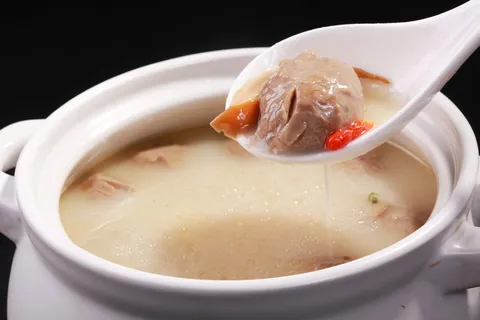 香菜牛肉丸子杂菌 (2)
