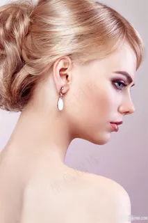 欧美精致漂亮美女模特侧脸写真图片 欧美精致漂亮美女模特侧脸写真图片