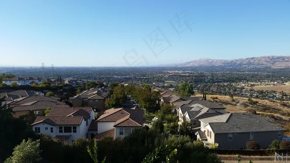 山区建筑群图片