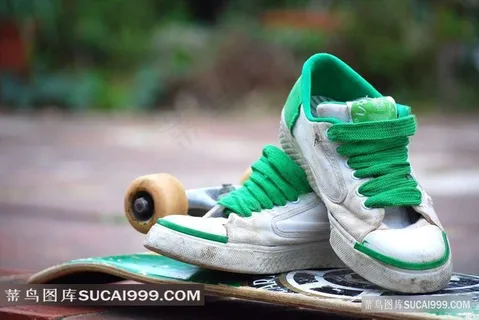 运动鞋滑板图片