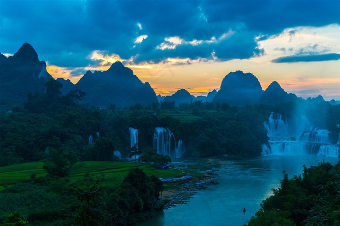 广西德天瀑布风景摄影图