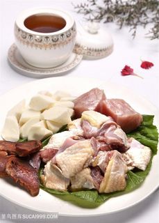 锁阳煨土鸡的美食图片 锁阳煨土鸡的美食图片