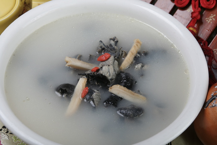 乌鸡汤 (1)