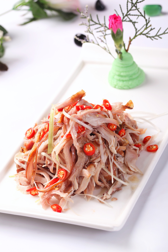 手撕野兔肉 (1)