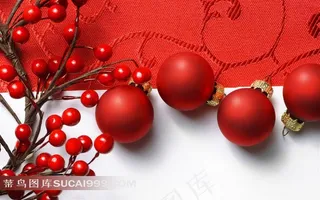 精美红色圣诞球红果素材