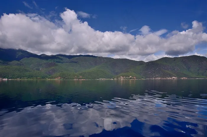 云南泸沽湖风景高清摄影素材