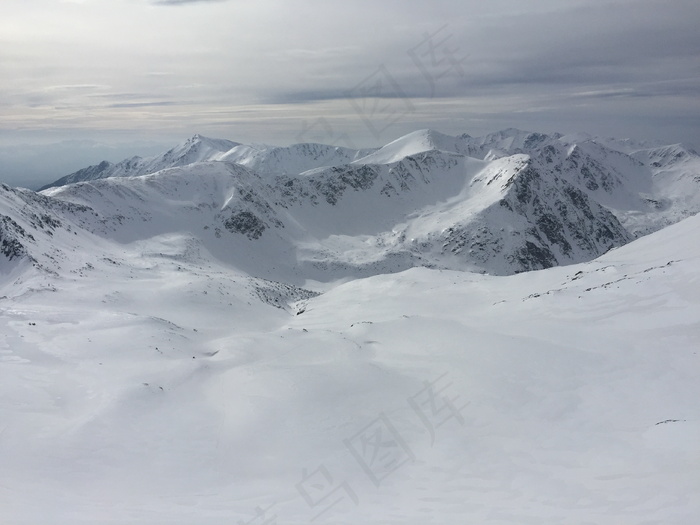 高清雪山美景图片