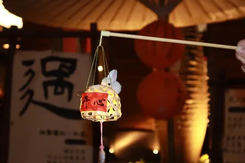 中秋开心兔灯笼