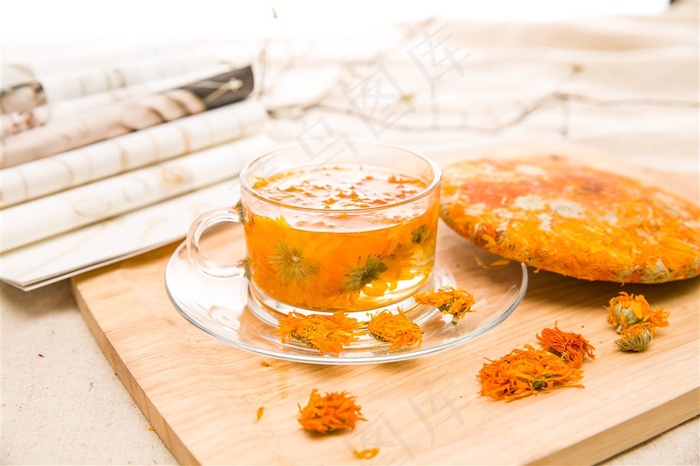 金盏菊茶饼茶水摄影