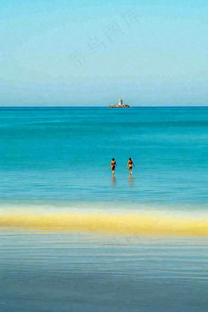 夏日海边海景蓝色清新海水游玩度假，大暑小暑(896x1344)