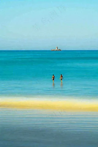 夏日海边海景蓝色清新海水游玩度假，大暑小暑