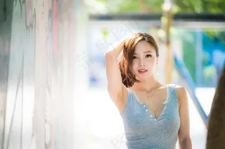 性感诱惑美少妇丰满人体