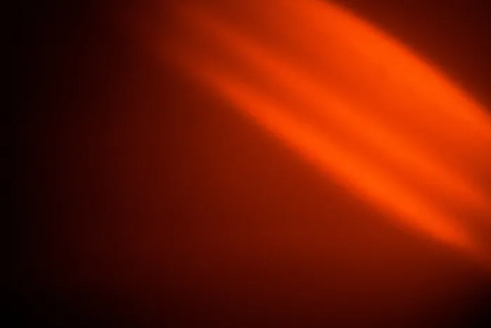 红色庄严海报背景