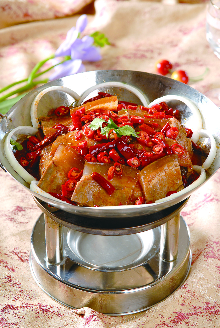 干锅美食焖锅湘菜麻辣香辣纸锅干锅带皮牛肉 