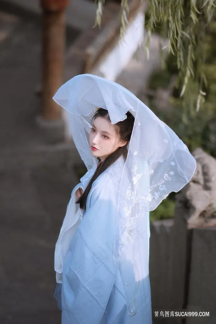 超清纯白古装服饰的清纯唯美女孩图片