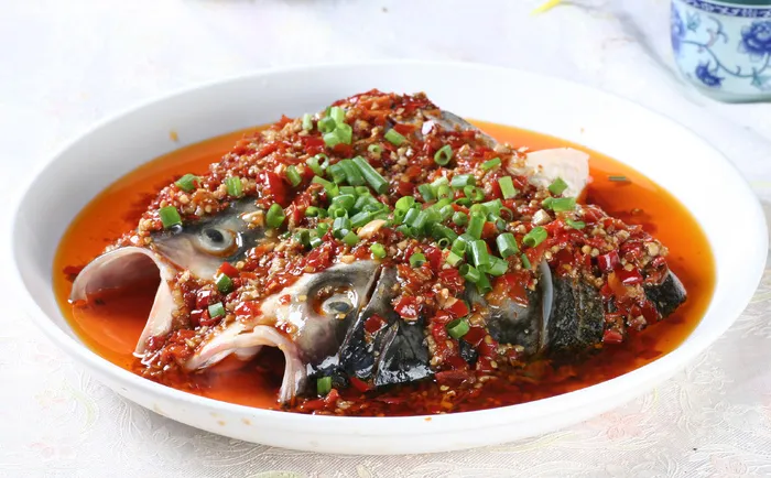 26  跺椒鱼头-保定食俯