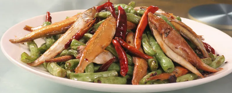 熏鱼四季豆 (2)