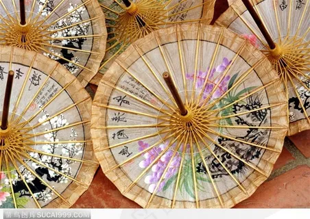 中国传统工艺品-倒放的纸油伞 中国传统工艺品-倒放的纸油伞