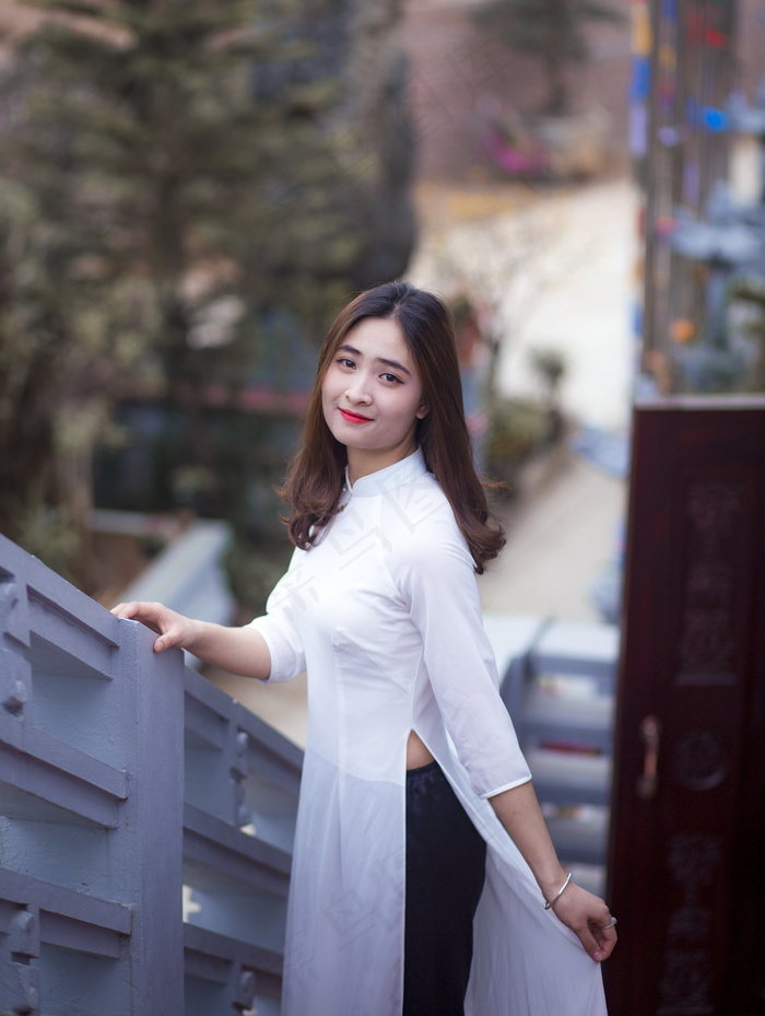 亚洲*美女图片