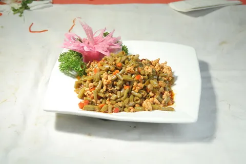 肉沫酸豆角15元