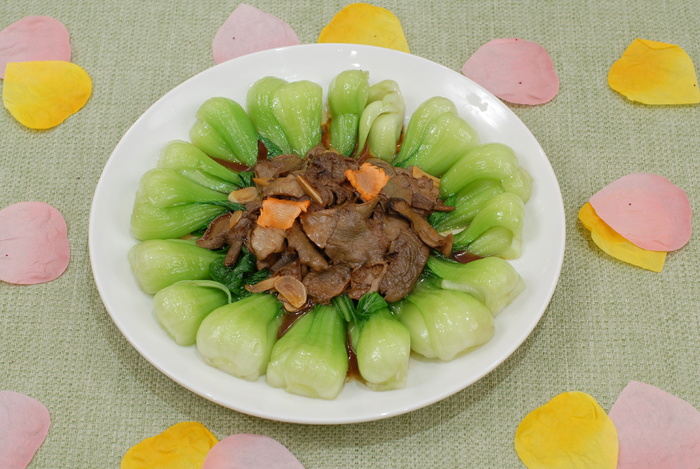苔蘑扒菜胆