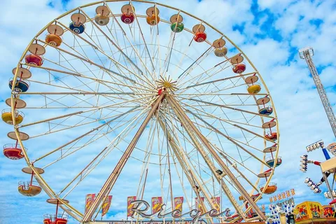公园娱乐摩天轮图片 公园娱乐摩天轮图片