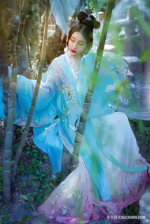 古装美女摄影清纯美女图片