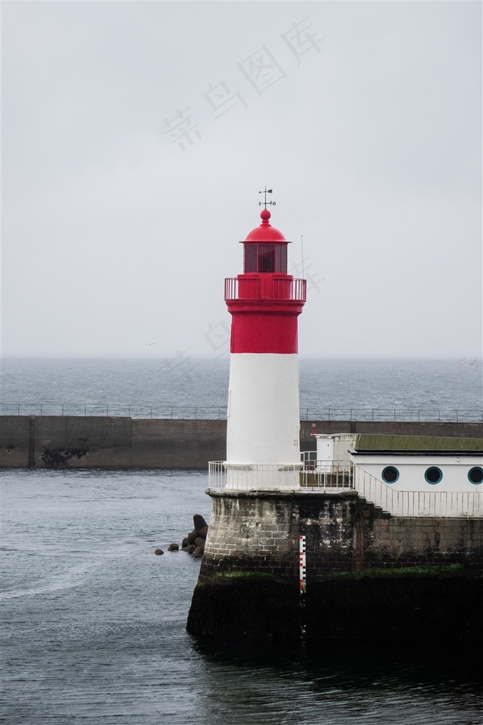 海上小塔高清图片