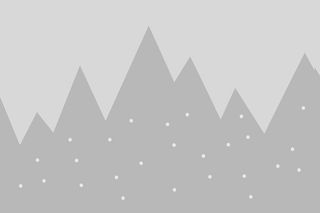 卡通山儿童房背景墙