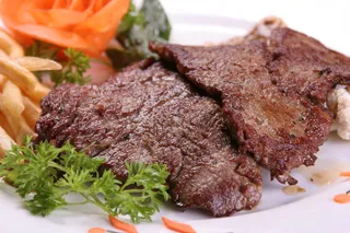 黑胡椒牛排-名典咖啡