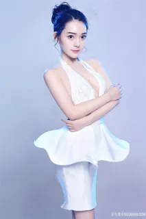 *大胸性感美女图片高清 *大胸性感美女图片高清