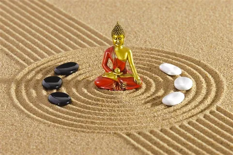 沙滩上的鹅暖石素材