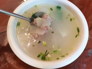 冬瓜丸子汤新疆菜实拍高清图