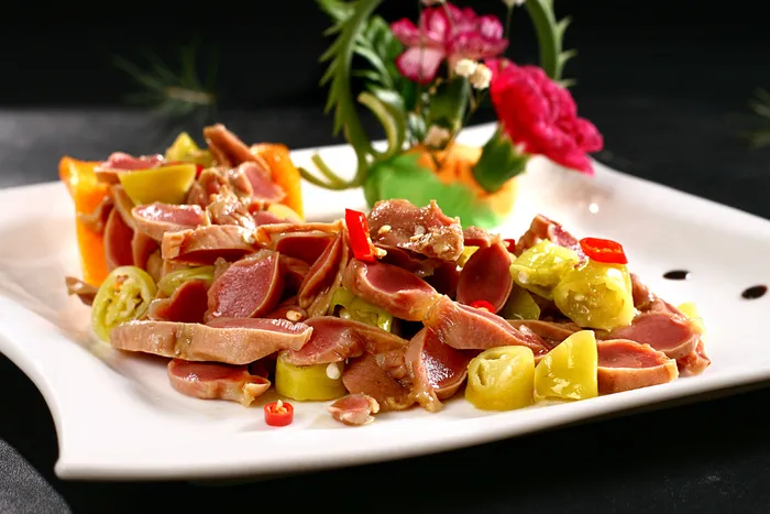 L02035云椒拌鸡珍 (3)