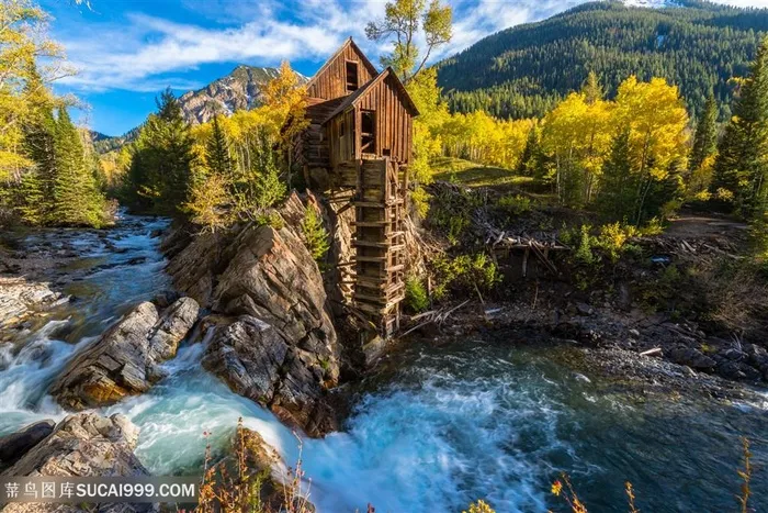 美丽的河边建筑景色高清图片