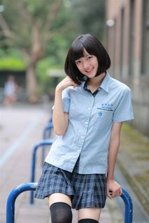女学生制服短发美女蔡谨卉素材图
