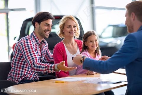汽车交易的人物高清图