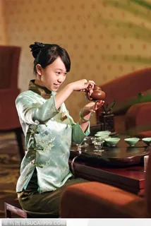 传统茶艺-端着茶杯的美女 传统茶艺-端着茶杯的美女
