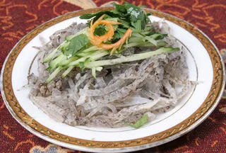 28香菜鱼皮丝-江苏饭店