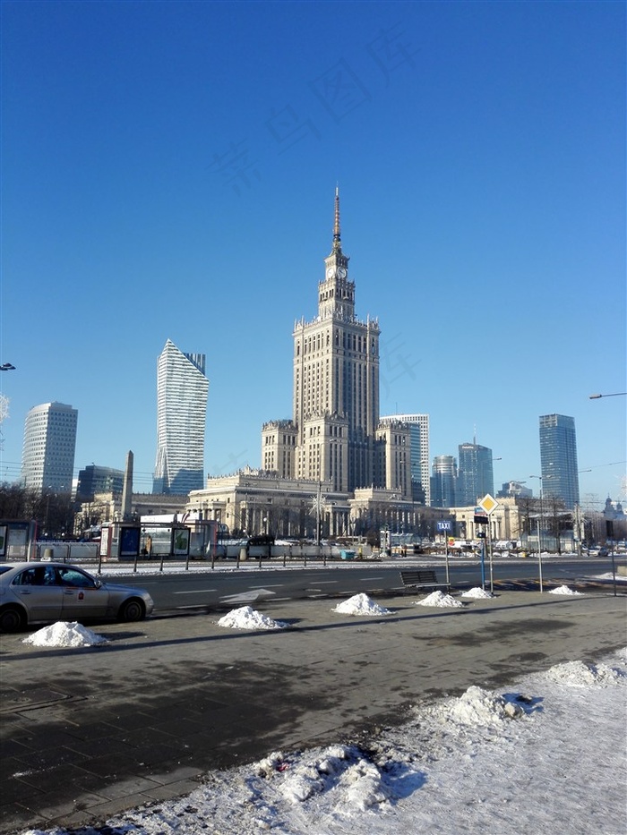 阳光下的城市