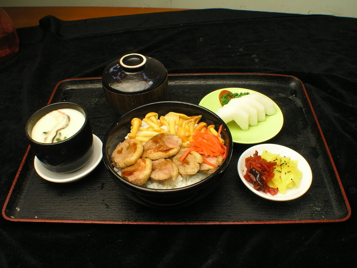 0615滑鸡饭定食